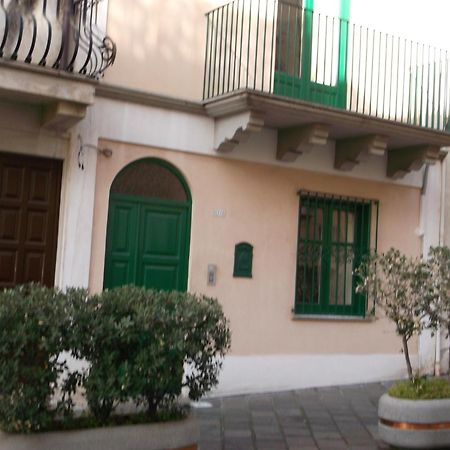 Centrostoricolipari Villa Bagian luar foto