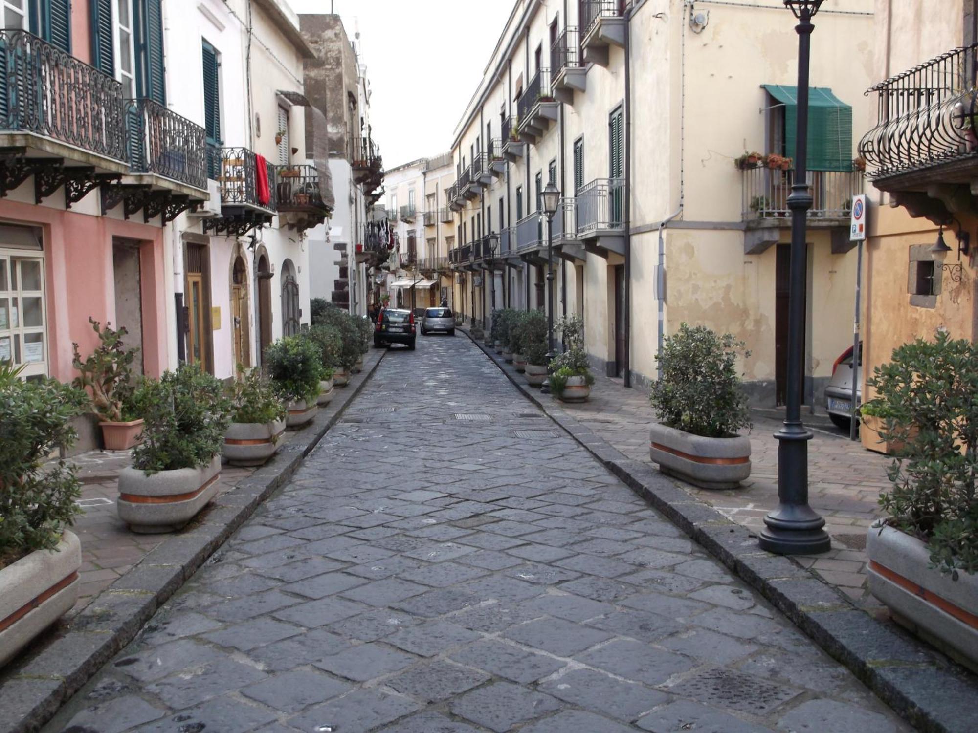 Via Giuseppe Garibaldi 115 Villa Lipari  Bagian luar foto