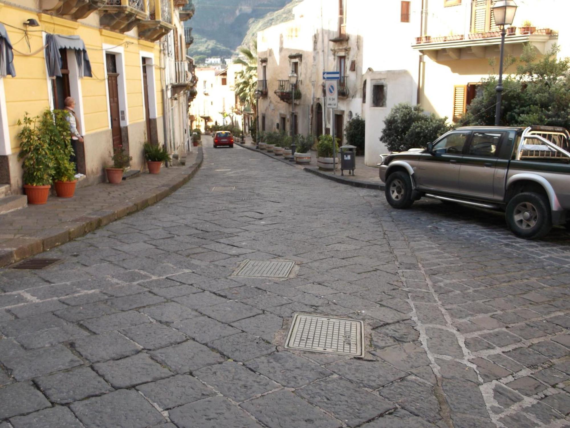 Centrostoricolipari Villa Bagian luar foto