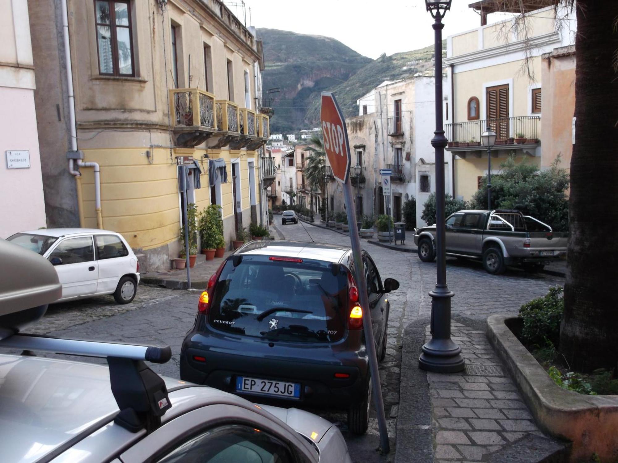 Via Giuseppe Garibaldi 115 Villa Lipari  Bagian luar foto