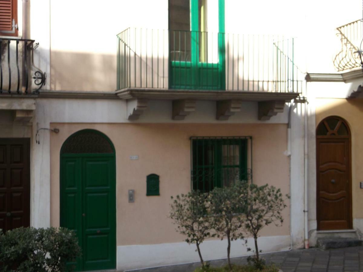 Centrostoricolipari Villa Bagian luar foto